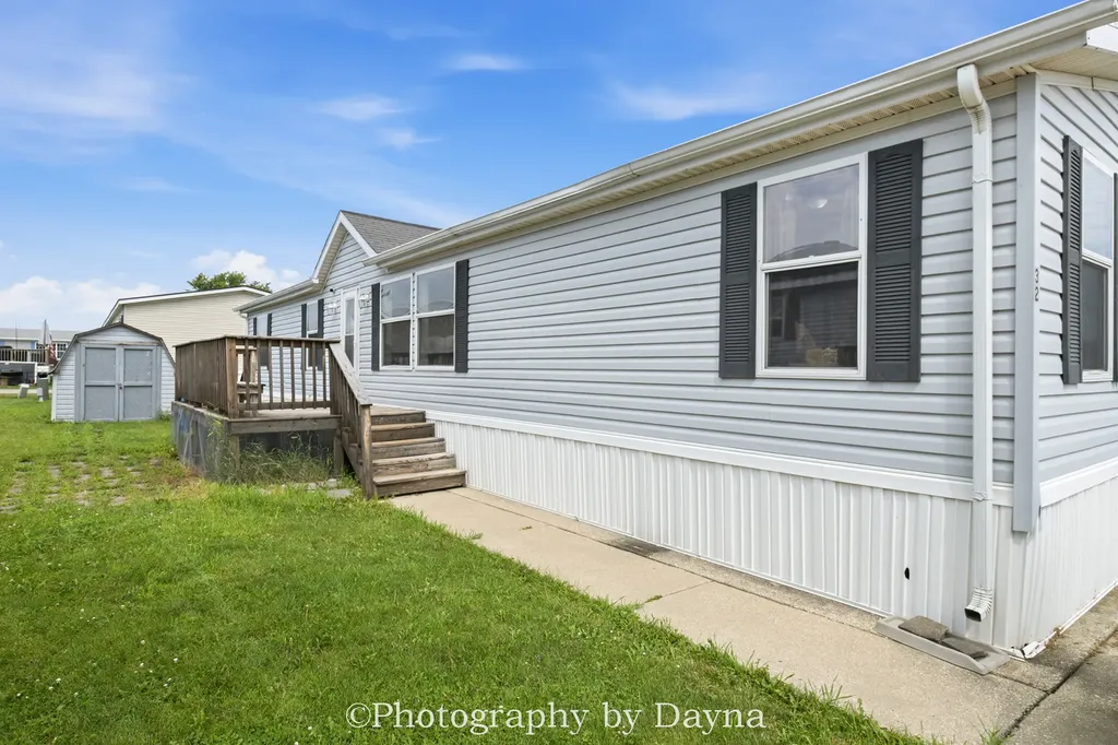 32 Saint Francis Bourbonnais IL 60914