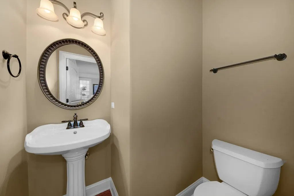 844 North Ellsworth Street Naperville IL 60563