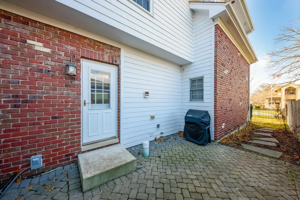 844 North Ellsworth Street Naperville IL 60563