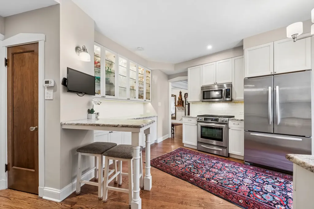 3800 North Lake Shore Drive Chicago IL 60613