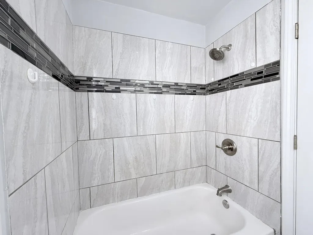 1426 West 112th Place Chicago IL 60643