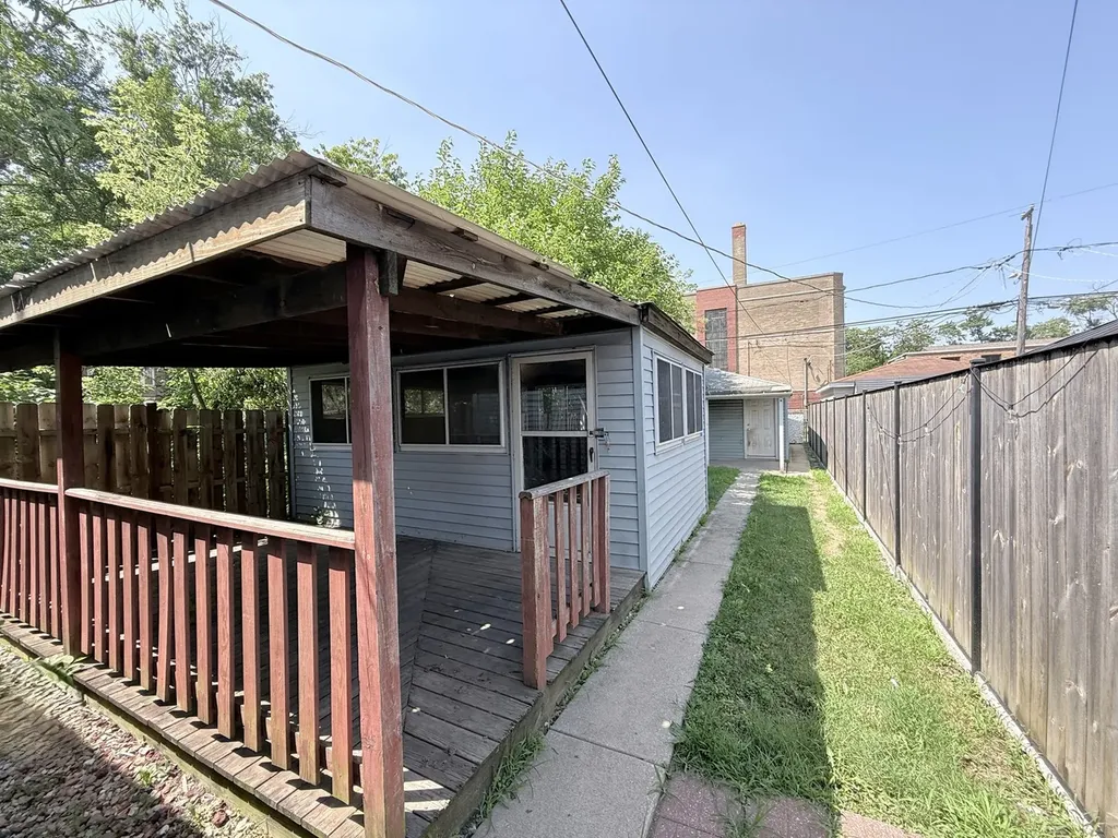 1426 West 112th Place Chicago IL 60643