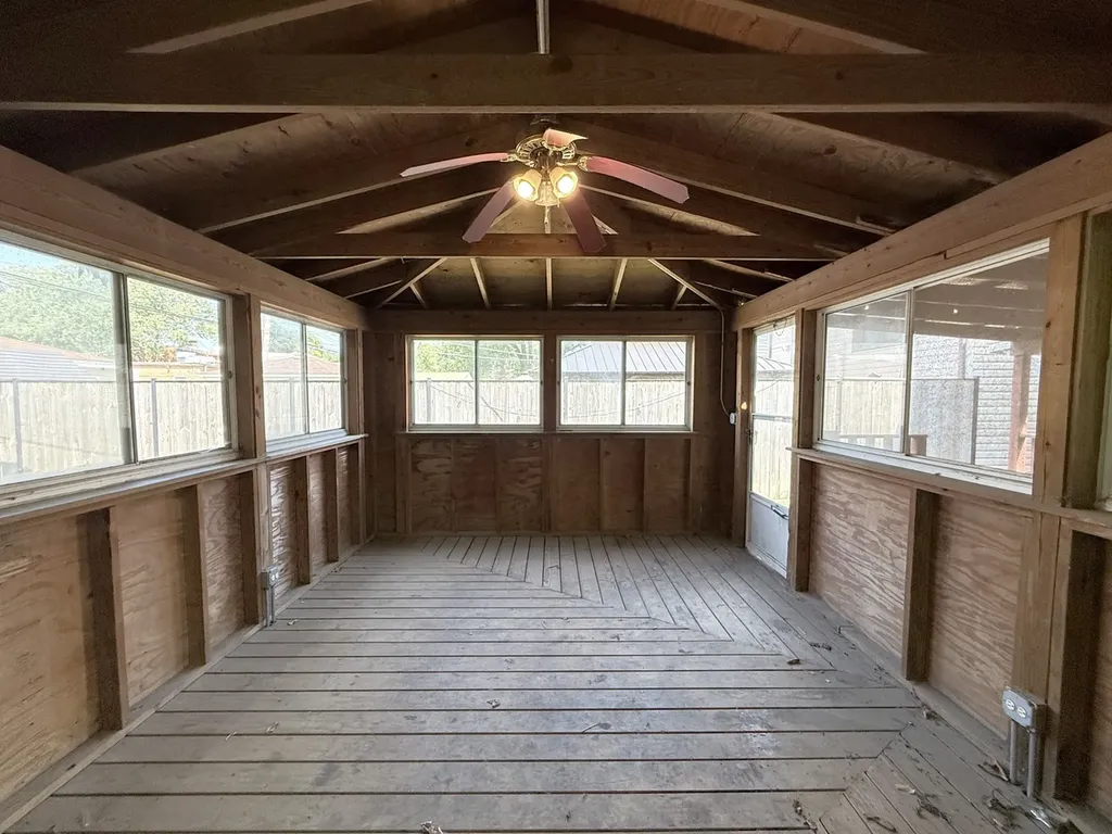 1426 West 112th Place Chicago IL 60643
