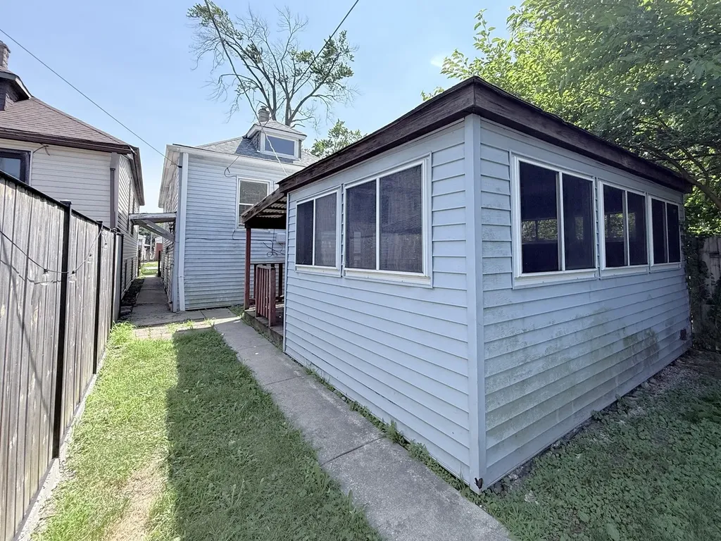1426 West 112th Place Chicago IL 60643
