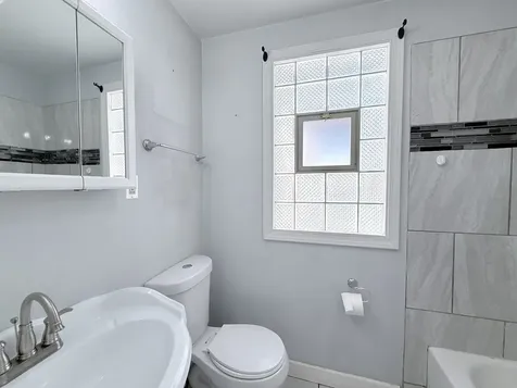 1426 West 112th Place Chicago IL 60643