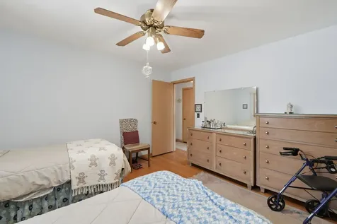 4916 North Ridgewood Avenue Norridge IL 60706