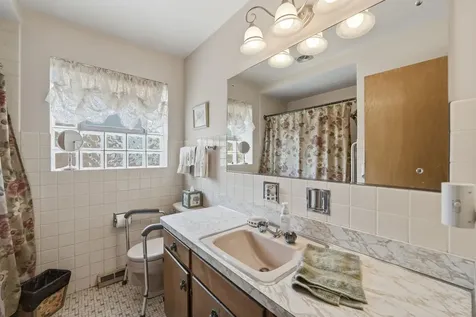4916 North Ridgewood Avenue Norridge IL 60706
