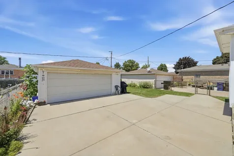 4916 North Ridgewood Avenue Norridge IL 60706