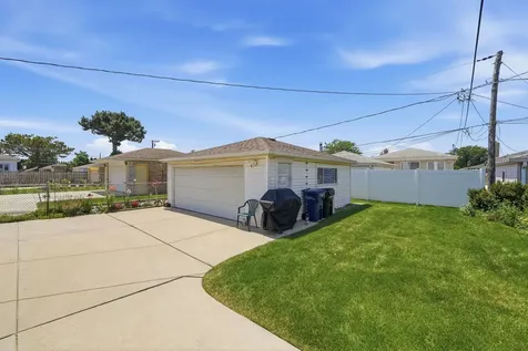4916 North Ridgewood Avenue Norridge IL 60706