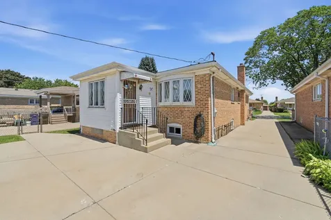4916 North Ridgewood Avenue Norridge IL 60706