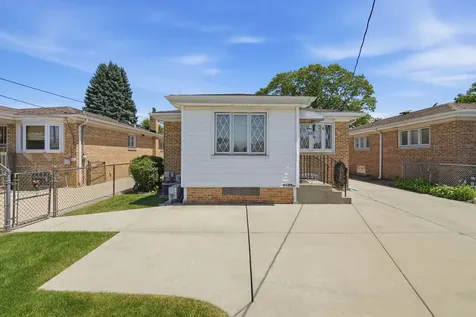 4916 North Ridgewood Avenue Norridge IL 60706