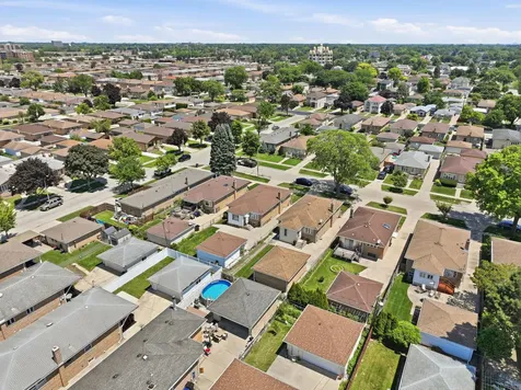 4916 North Ridgewood Avenue Norridge IL 60706