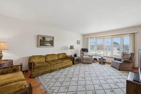 4916 North Ridgewood Avenue Norridge IL 60706