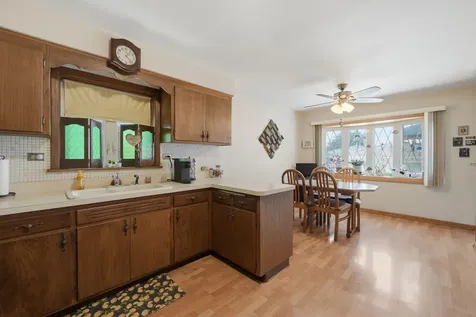 4916 North Ridgewood Avenue Norridge IL 60706