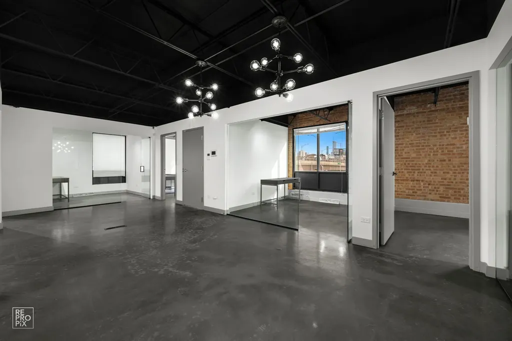 1322 West Walton Street Chicago IL 60642