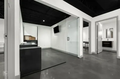 1322 West Walton Street Chicago IL 60642