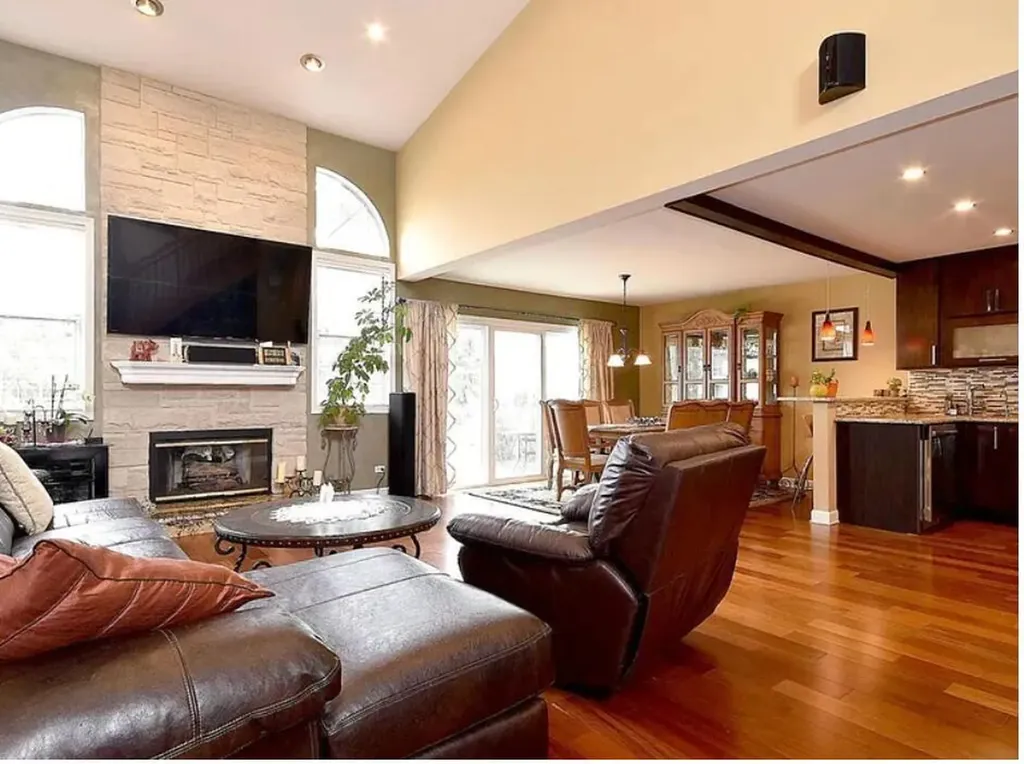 1516 Club Drive Glendale Heights IL 60139