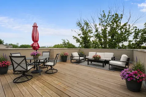 1516 West Diversey Avenue Chicago IL 60614