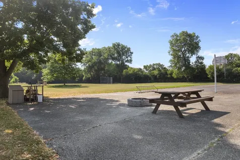 49 Oak Hill Colony Fox Lake IL 60020