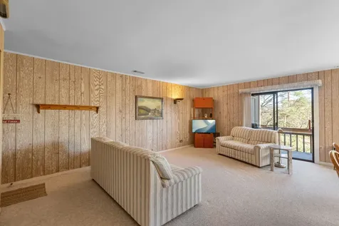 49 Oak Hill Colony Fox Lake IL 60020