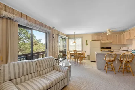 49 Oak Hill Colony Fox Lake IL 60020