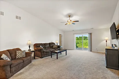 4517 Squaw Valley Drive Loves Park IL 61111