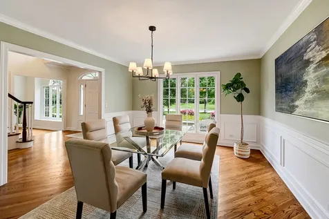 32 Ridgefield Lane Burr Ridge IL 60527
