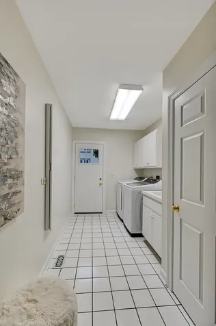 32 Ridgefield Lane Burr Ridge IL 60527
