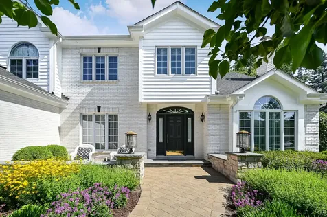 32 Ridgefield Lane Burr Ridge IL 60527
