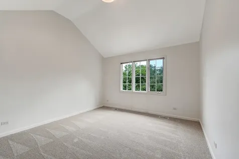 32 Ridgefield Lane Burr Ridge IL 60527