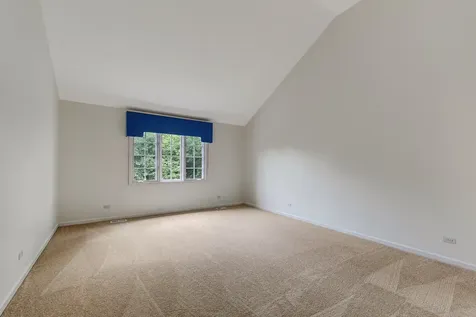 32 Ridgefield Lane Burr Ridge IL 60527