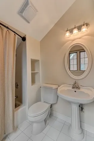 32 Ridgefield Lane Burr Ridge IL 60527