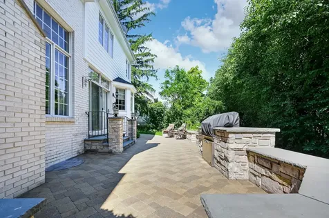 32 Ridgefield Lane Burr Ridge IL 60527