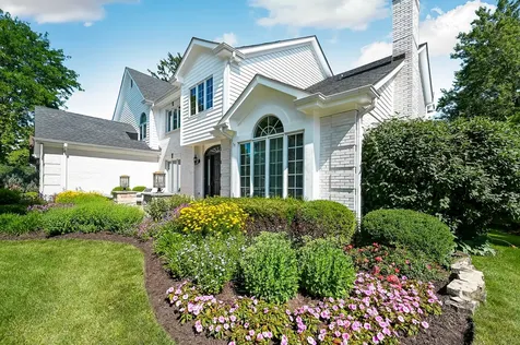32 Ridgefield Lane Burr Ridge IL 60527