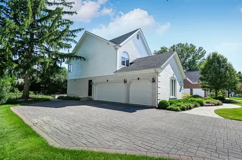 32 Ridgefield Lane Burr Ridge IL 60527