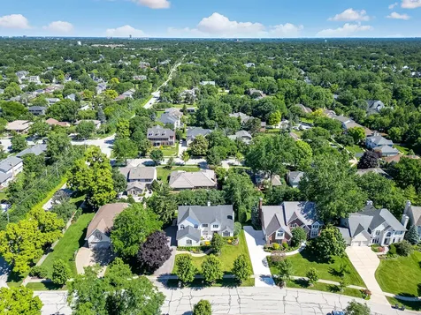 32 Ridgefield Lane Burr Ridge IL 60527
