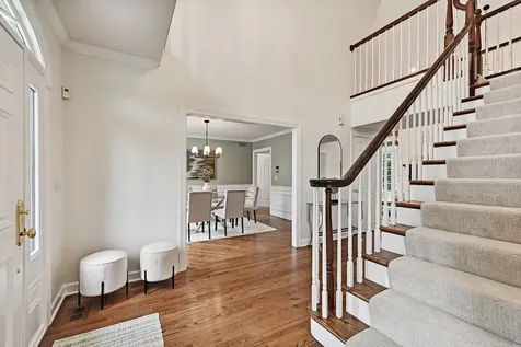 32 Ridgefield Lane Burr Ridge IL 60527