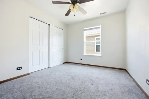 571 Sandy Court Harvard IL 60033