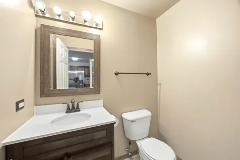 571 Sandy Court Harvard IL 60033
