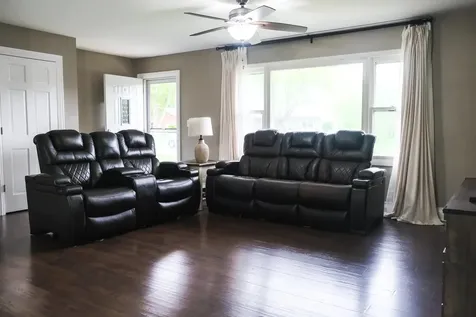207 Hartway Court Montgomery IL 60538