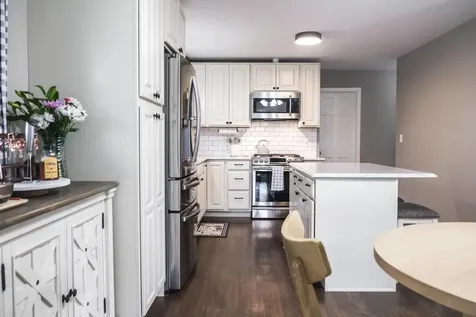 207 Hartway Court Montgomery IL 60538