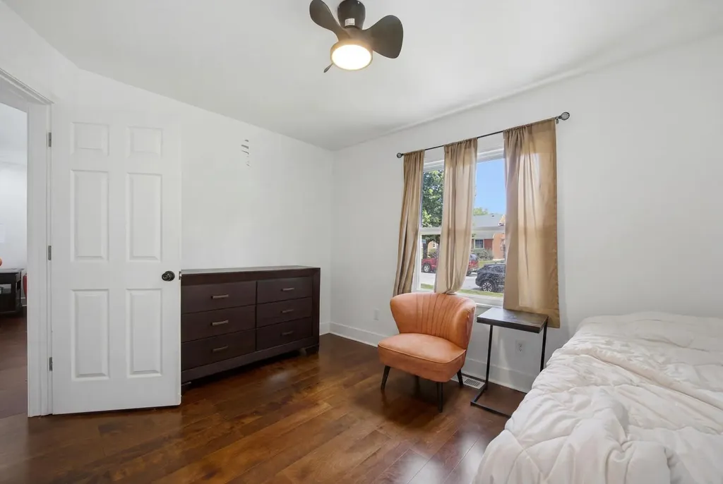 12238 South Aberdeen Street Chicago IL 60643