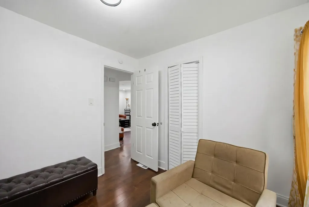 12238 South Aberdeen Street Chicago IL 60643
