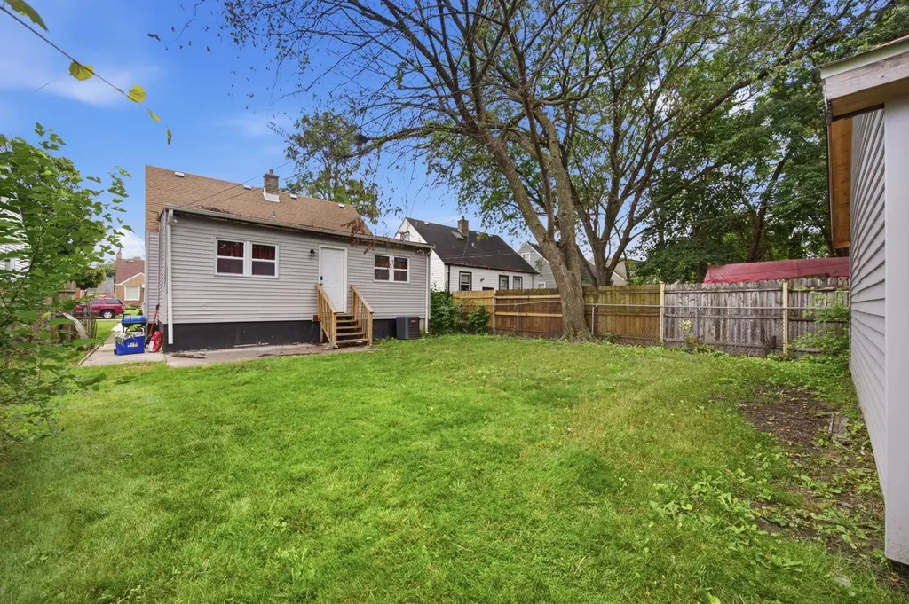 12238 South Aberdeen Street Chicago IL 60643