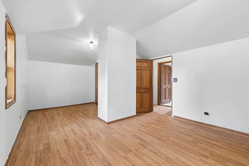4417 Yender Avenue Lisle IL 60532