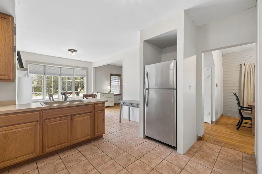 4417 Yender Avenue Lisle IL 60532
