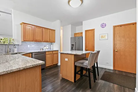 142 Southwicke Drive Streamwood IL 60107