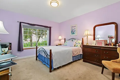 142 Southwicke Drive Streamwood IL 60107
