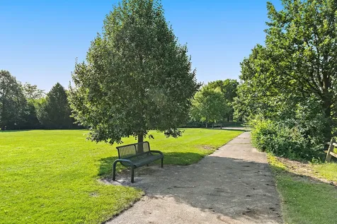 142 Southwicke Drive Streamwood IL 60107