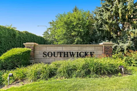 142 Southwicke Drive Streamwood IL 60107